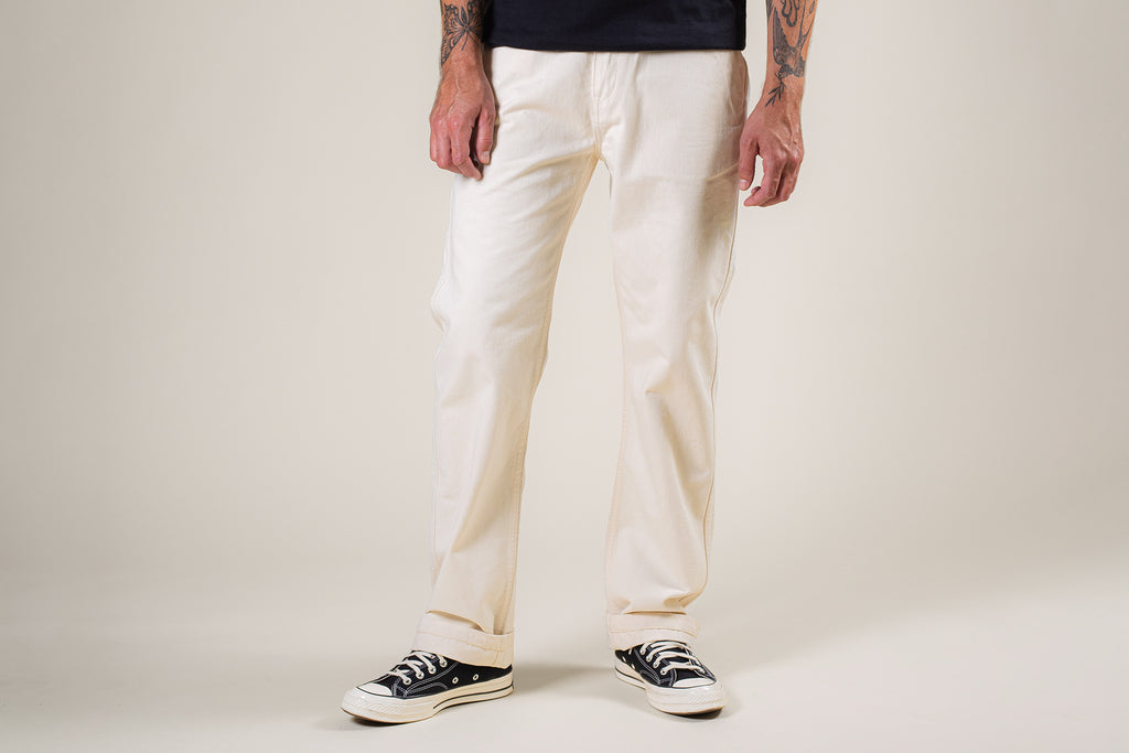 LOOSE FIT CHINO