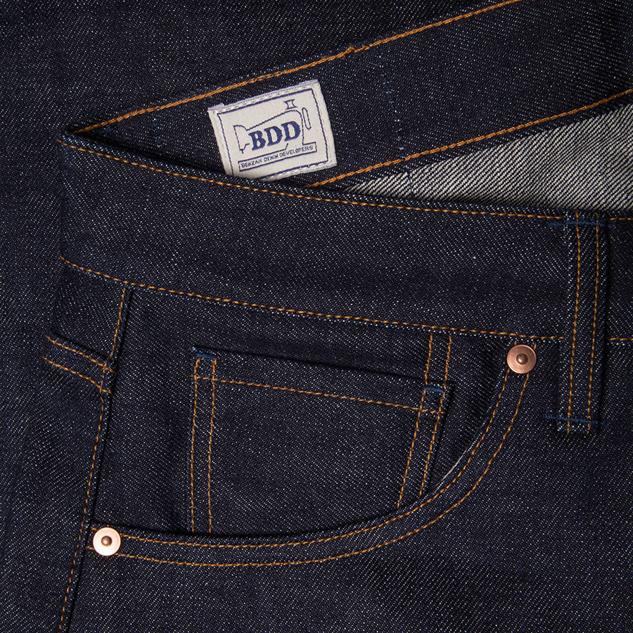 men's slim fit japanese selvedge denim jeans | indigo | benzak B-01 SLIM 15.5 oz. Kojima selvedge | Collect Mills | coin pocket