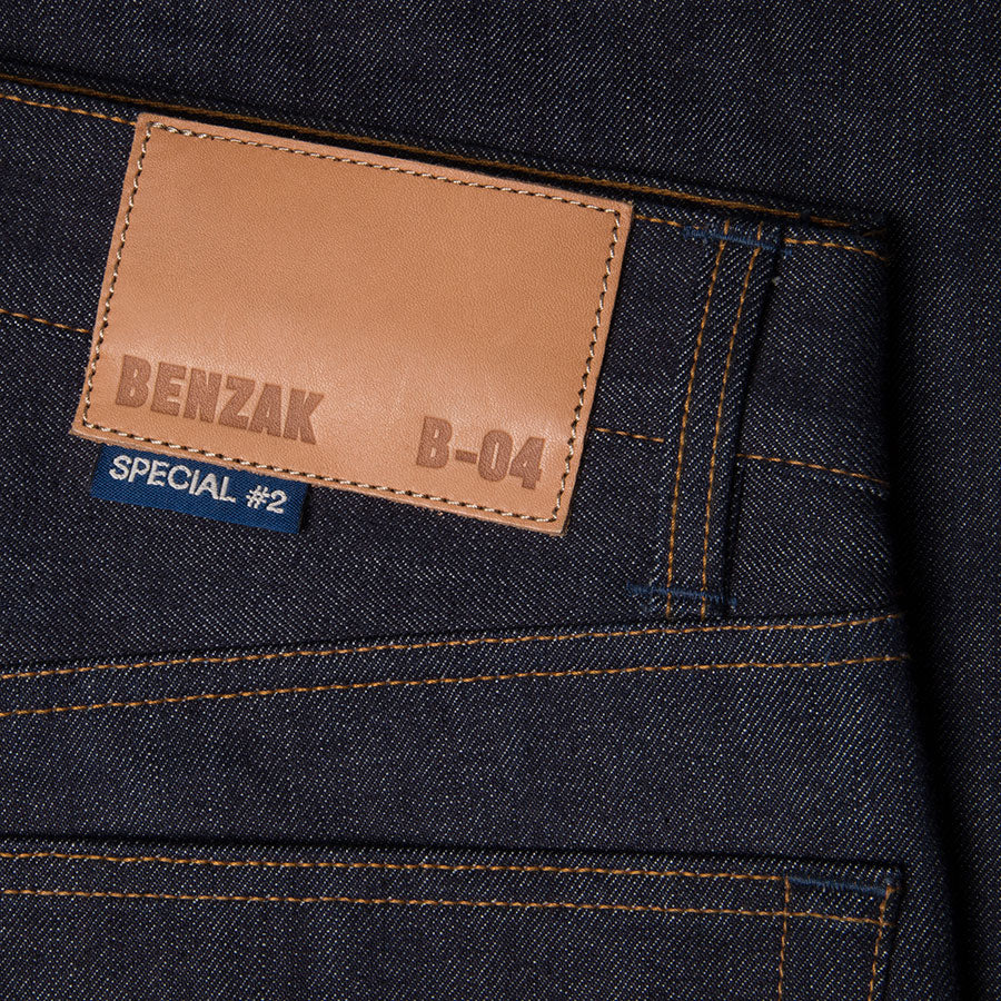men's relaxed fit italian selvedge denim jeans | indigo | benzak | B-04 RELAXED special #2 15 oz. vintage indigo selvedge | candiani | leather patch