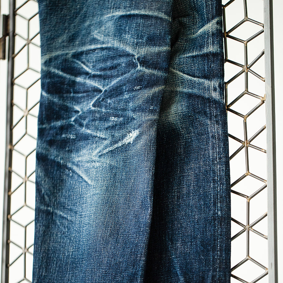 men's slim fit japanese selvedge denim jeans | indigo | made in japan | benzak BDD-006 heavy slub 16 oz. RHT | faded